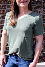 Load image into Gallery viewer, Mel V-Neck Front Pocket Top
