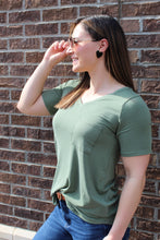 Load image into Gallery viewer, Mel V-Neck Front Pocket Top
